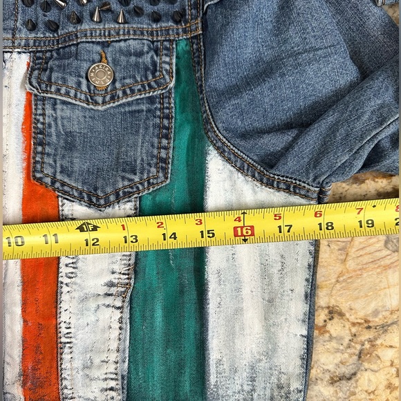 Akira Denim jacket sz MD handpainted butterfly/stripes metal spike studs OOAK - Picture 13 of 15